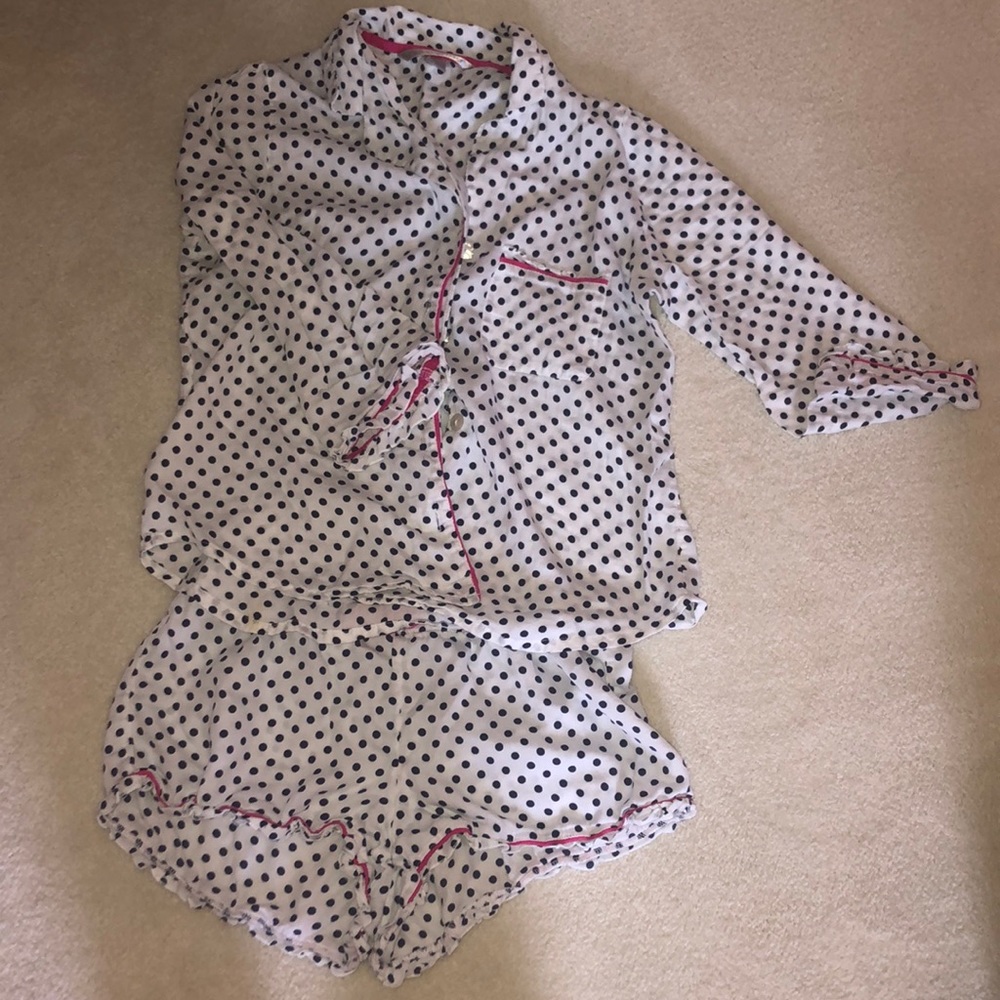 VS pajama set